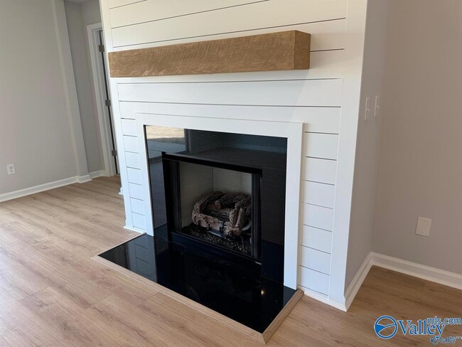 Photo - 12660 Whitcomb Cir