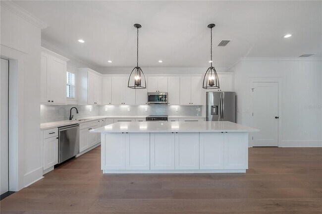 Photo - 807 E Ida St