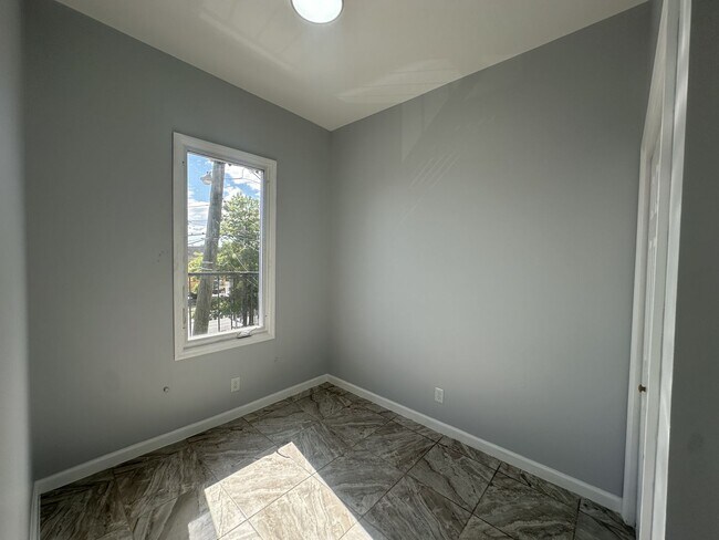 Photo - 208 5th St Unidad Apt 2F