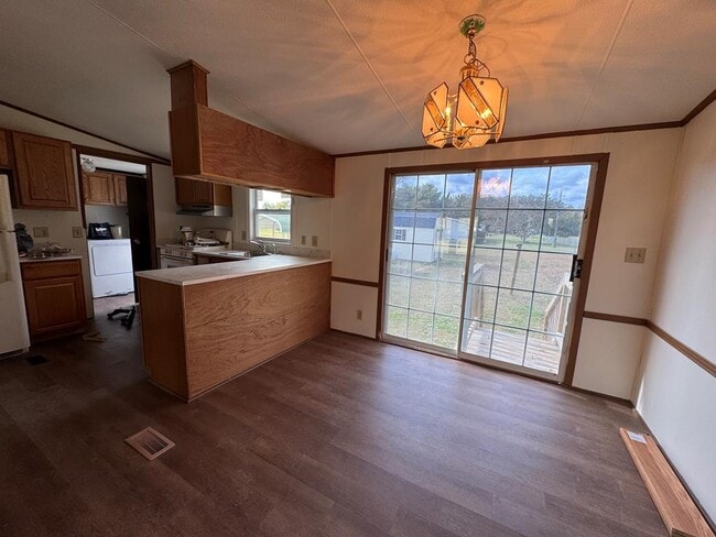 Photo - 7120 Fleming Rd