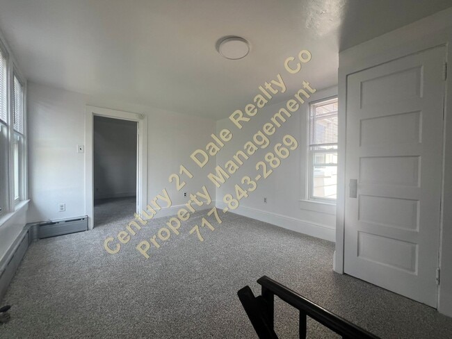 Photo - Lovely 2 BR 1.5 Bath Home in Dallastown Sc... Unit A