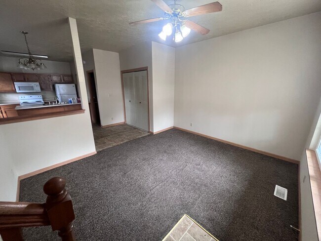 Photo - OM-1534 Burroughs Street Unidad A