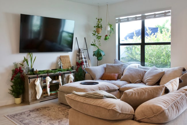 Photo - 1011 White Oak Ter