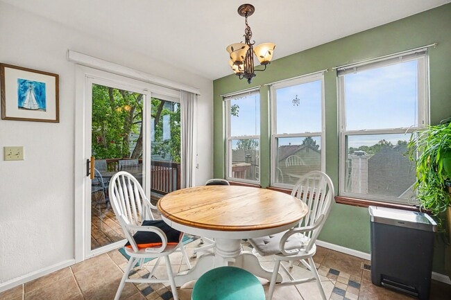 Photo - 448 Somerset Dr