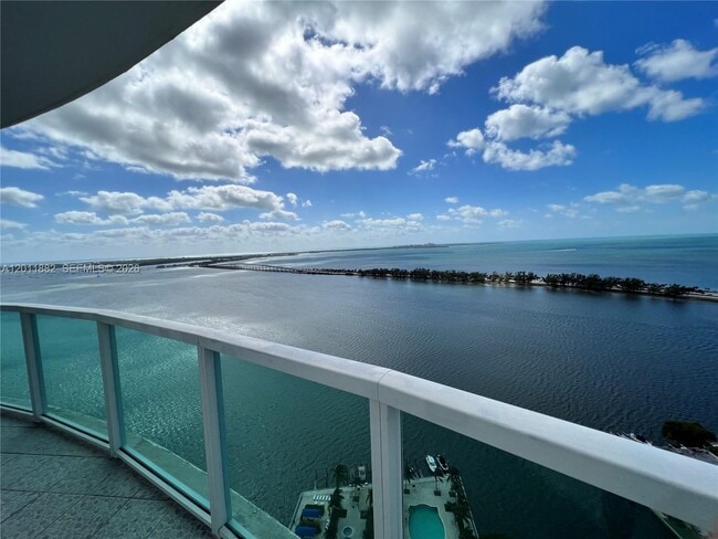 Building Photo - 2101 Brickell Ave Unit 3205