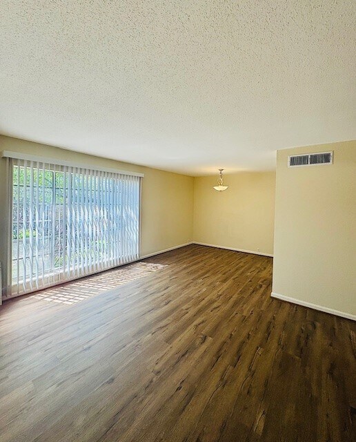 2201 Fountain View Dr Unit 40F