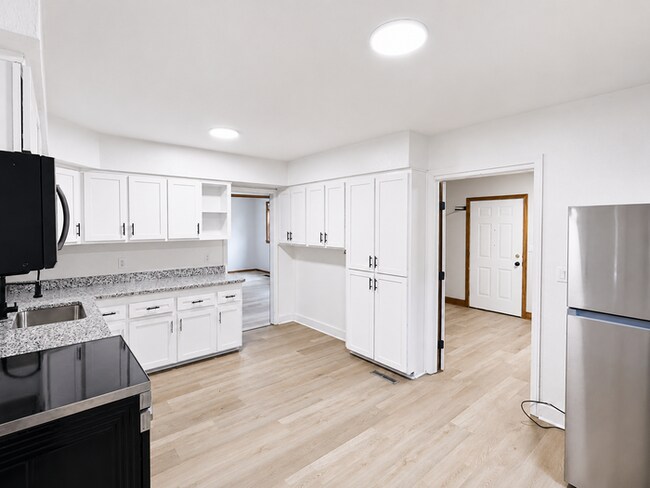 Photo - 303 Barder Ave