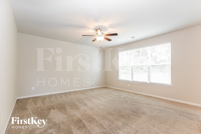 Photo - 220 Wellbrook Dr