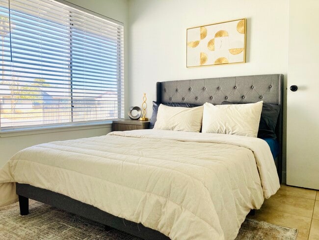 Photo - 3909 Montebello Ave