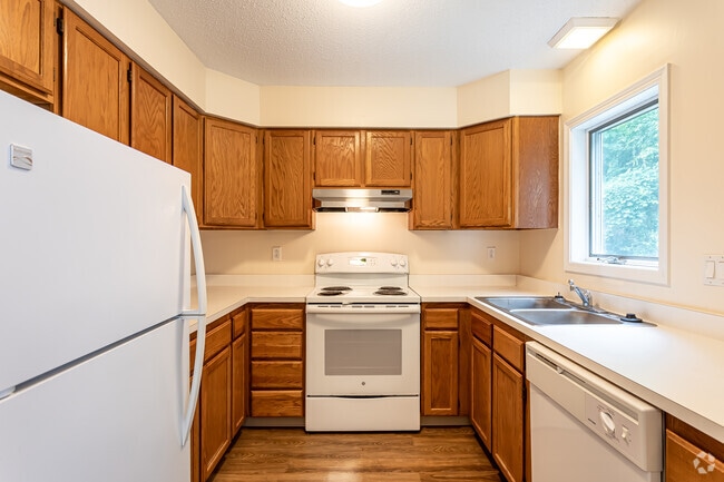 2BR, 1BA Kitchen
