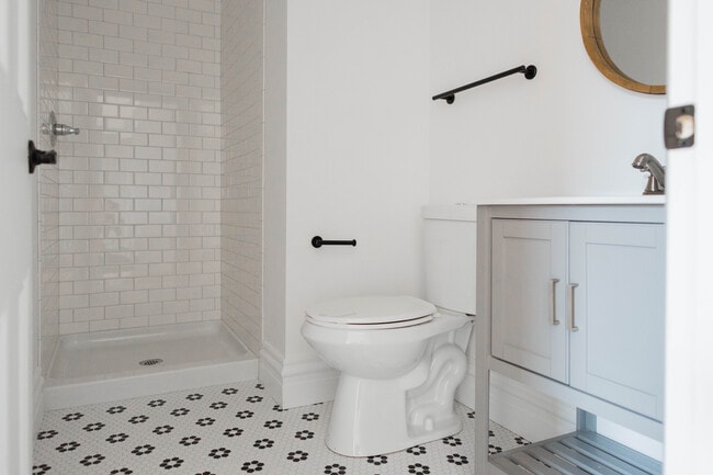 Photo - 4407 Butler St Unit 3F