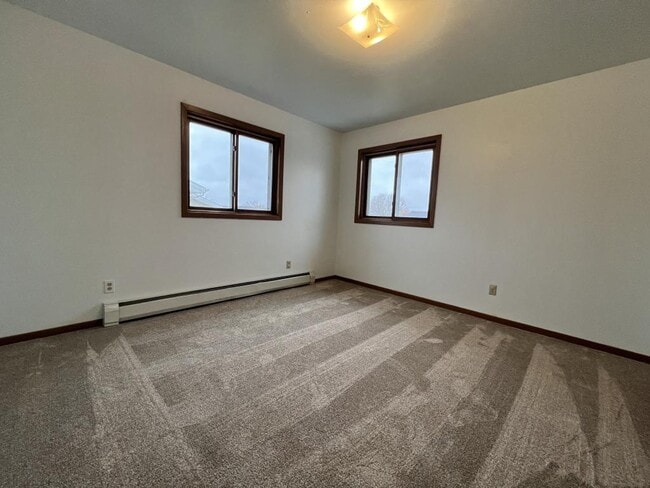 Photo - 282 Wintergreen Dr