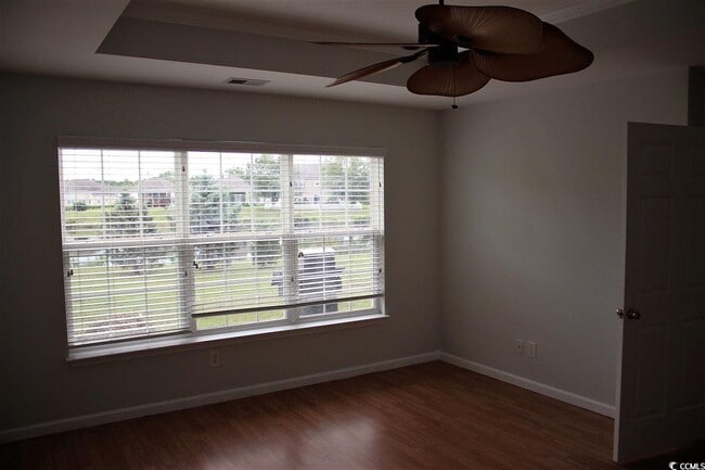 Photo - 2952 Scarecrow Way