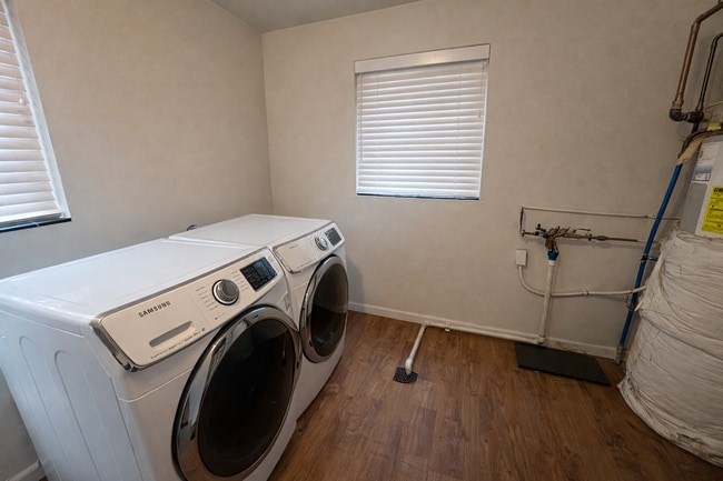 Photo - 1511 E 29th Ave