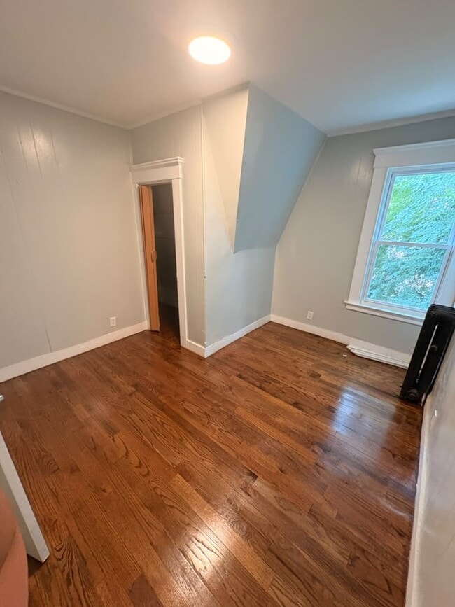 Photo - 254 Ferry St