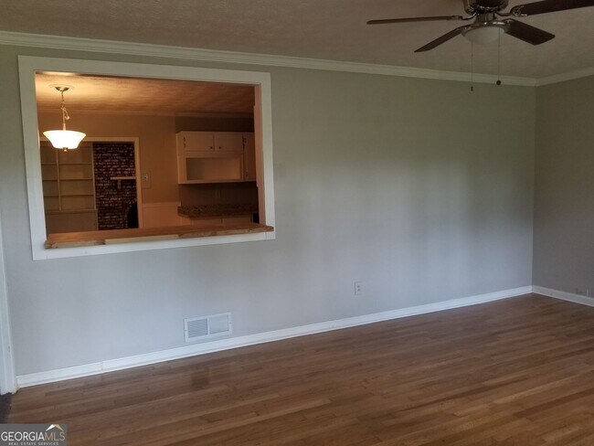 Photo - 5193 Alder Ln SW