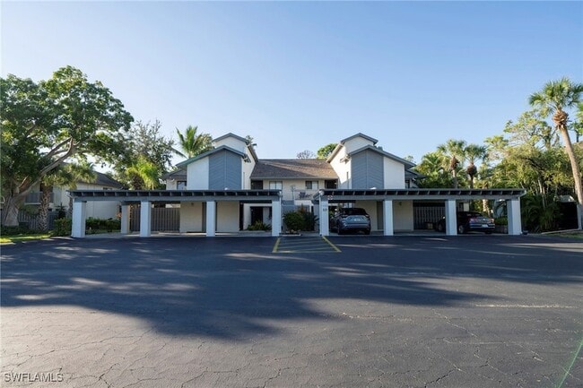 Photo - 17456 Woodland Trace Dr Unit B