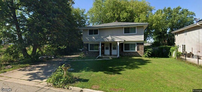 Photo - 910 Lakeview Ave Townhome