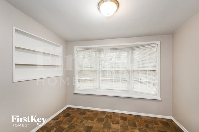 Photo - 9846 Rivermont Dr