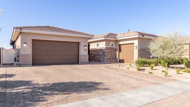 Photo - 2506 E Pleasant Ln