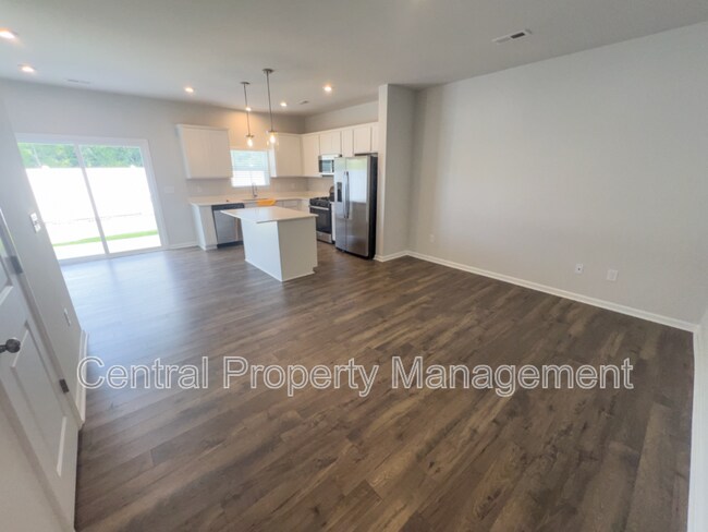Photo - 509 Arrabelle Way