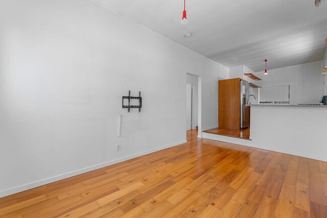 Building Photo - 2262 Duane St Unit 2262.5
