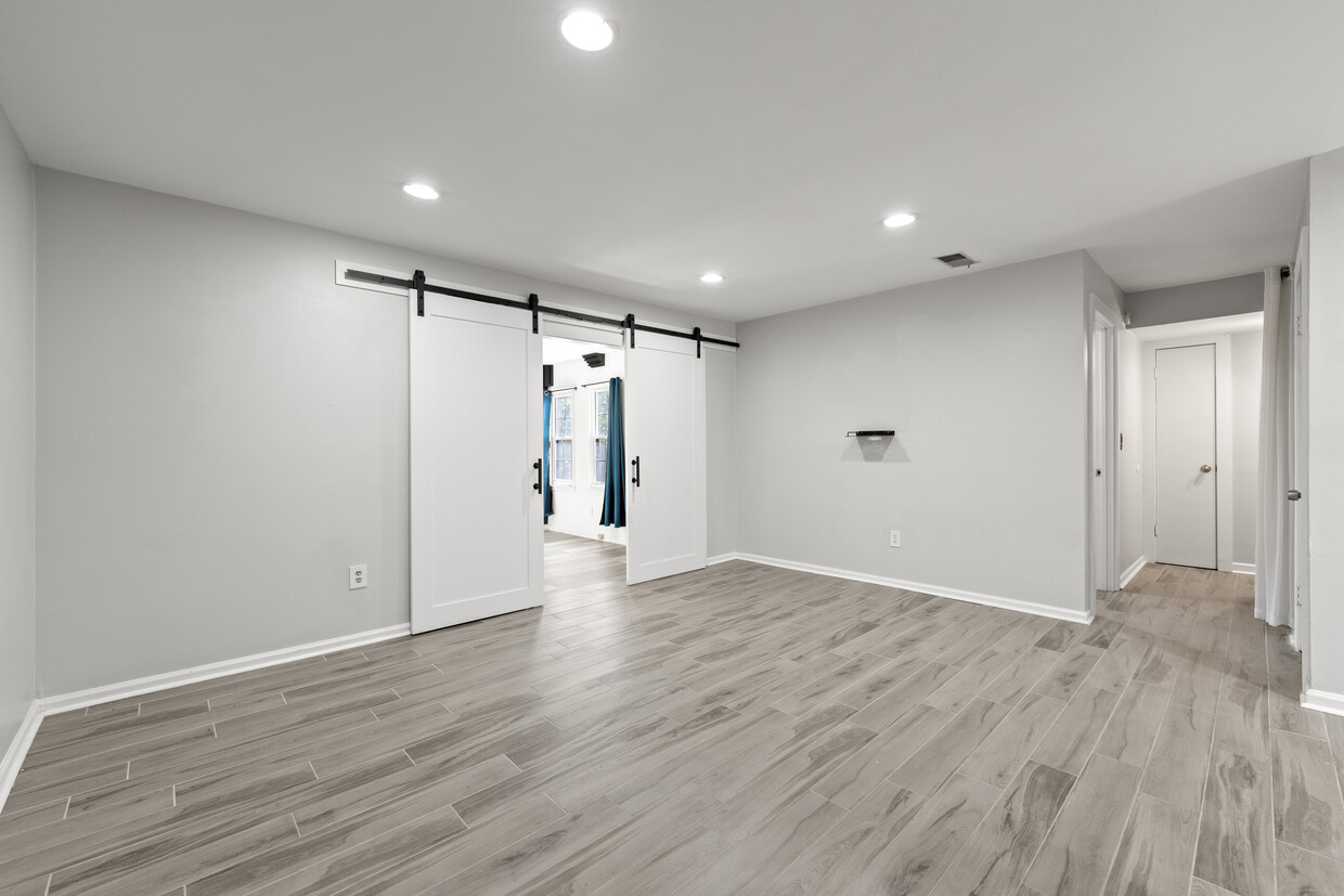 Open Floor Great Room - 132 Lablanc Way NW (Atlanta, GA)