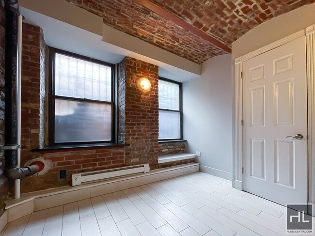 Building Photo - E 18TH ST. Rental