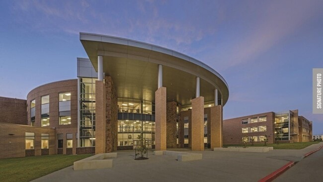 Building Photo - 3314 Wrangler Sky Ct