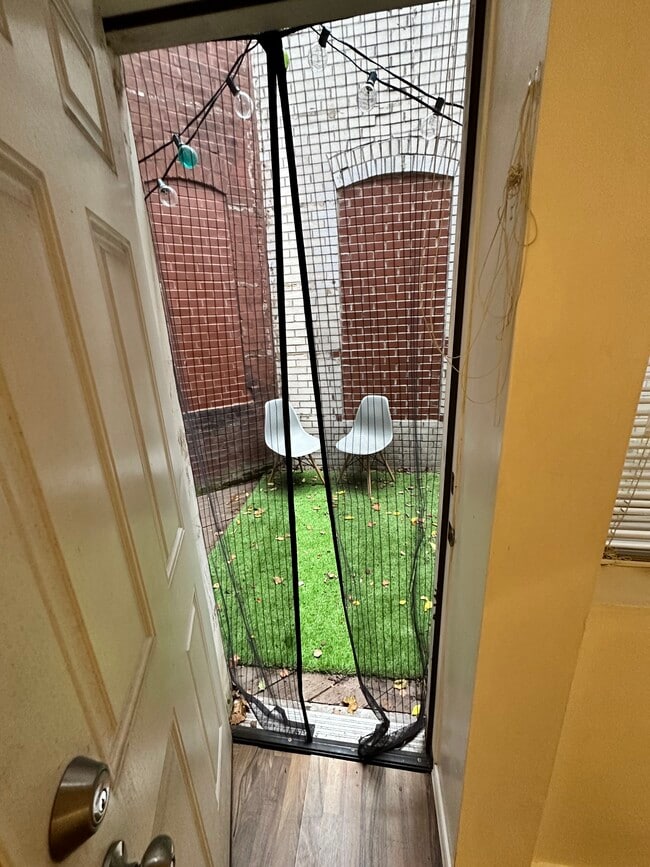 Building Photo - 4624 Westminster Pl Unit B