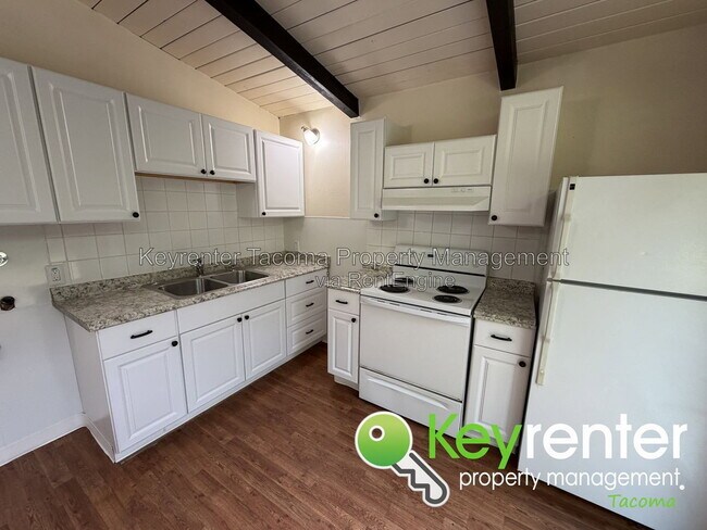 Photo - 5720 62nd St W Unit 3