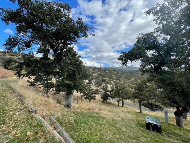 Photo - Rural 3 Bedroom, 2 Bath - Ruch & Applegate River Area