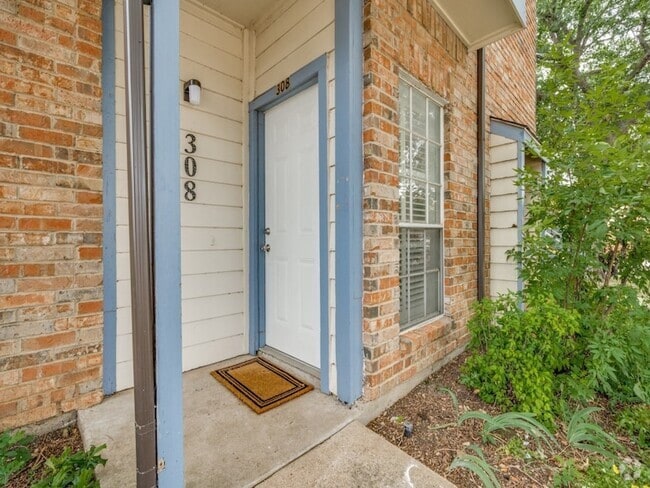 Building Photo - 1603 Marsh Ln Unit 308 Rental