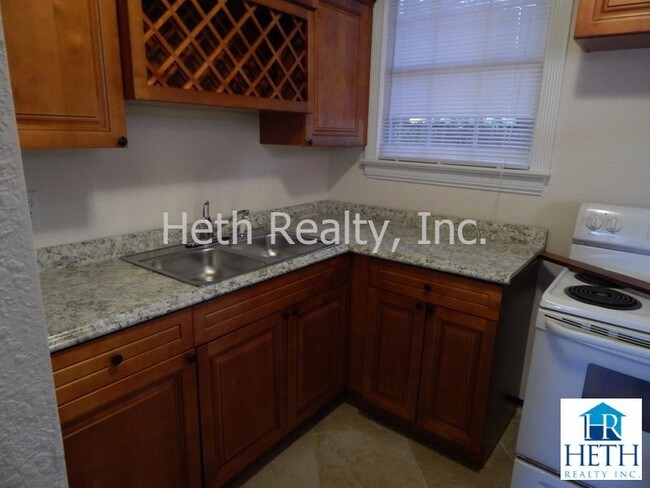 Photo - Updated in Murray Hill