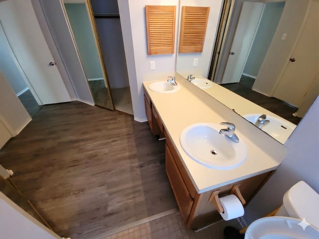 Photo - 6301 Fairlane Dr