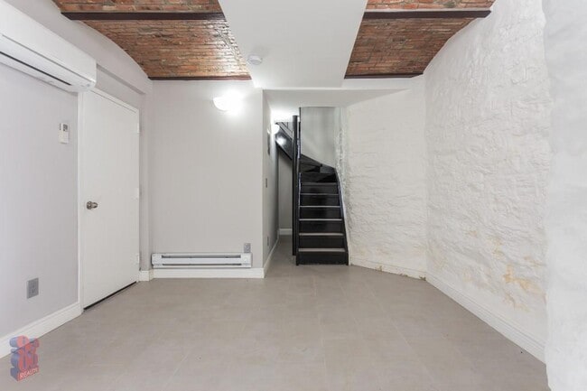 15 W 103rd St Unit 1C