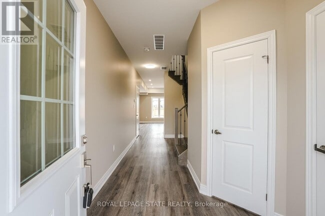 Photo - 177 Rykert St