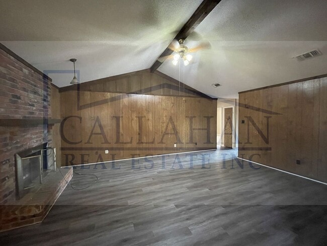 Photo - 8213 Easy St