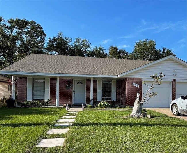 Photo - 7250 Brook Stone Dr House