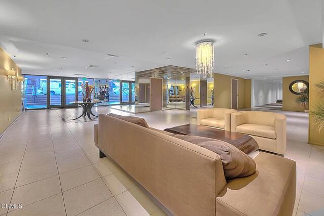 Photo - 137 S Palm Dr Unit 201