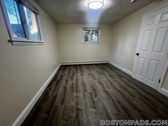 Photo - 11 River Dr Unit B