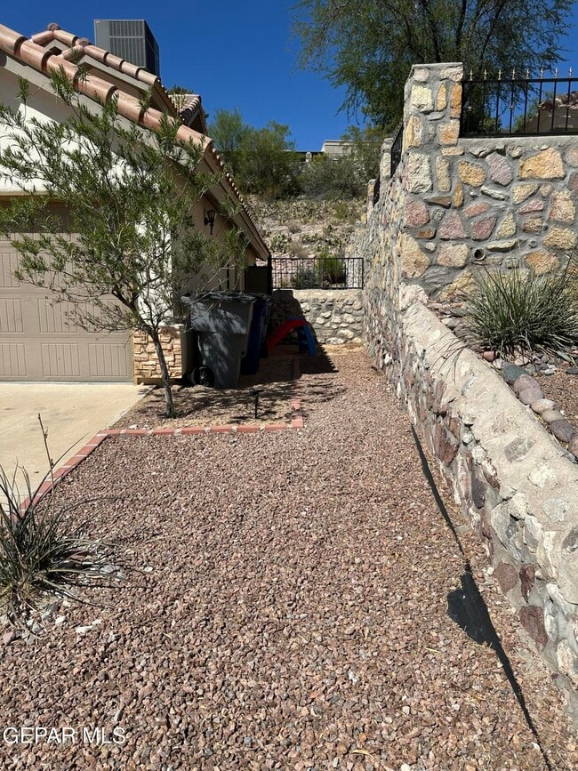 Photo - 5615 Burning Tree Dr