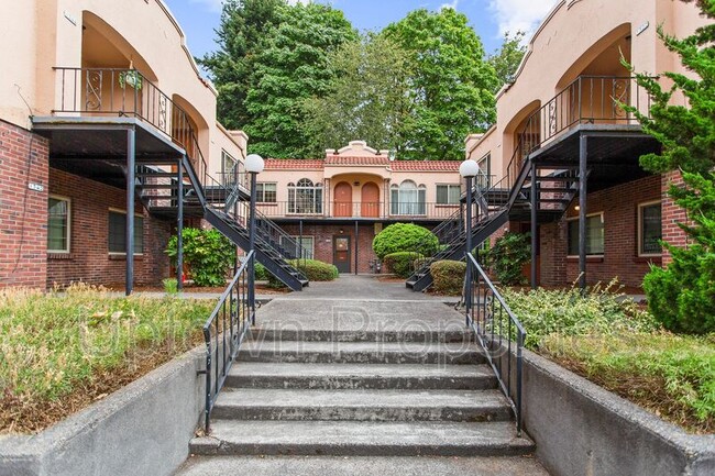 Photo - 1322 NE 68th Ave