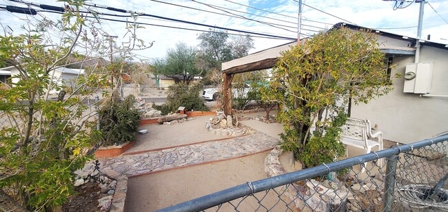 Photo - 541 W Palo Verde Ave