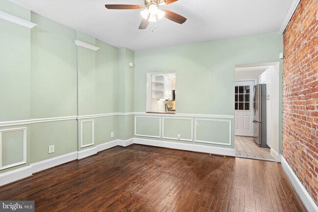 4447 Baker St