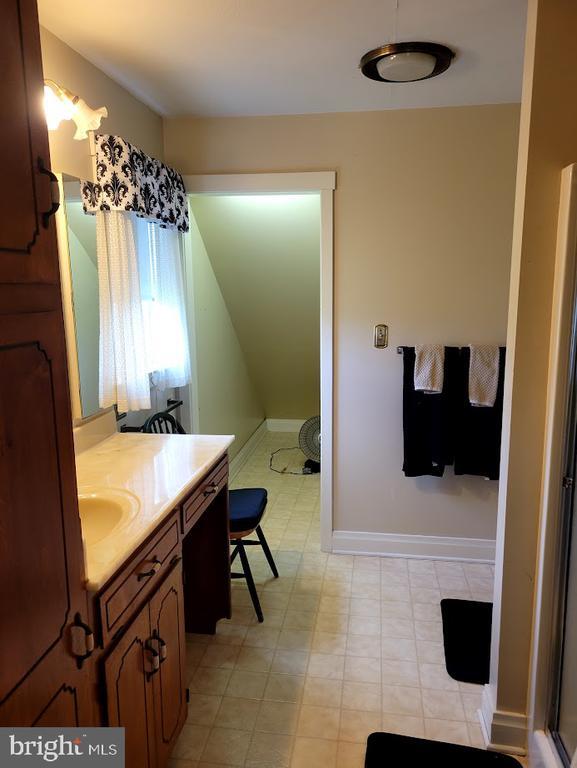 Photo - 10093 Shale Rd