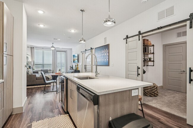 Photo - Infinity at the Rim