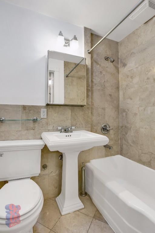 564 Hudson St Unidad 3