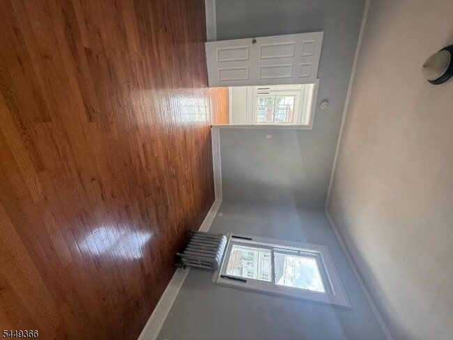 117 Grove St Unit 2