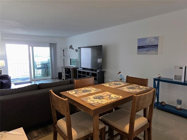 285 107th Ave Unit 505